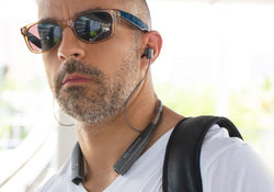 How Do Noise Cancelling Headphones Work: A Simple Explanation of the Physics of Sound